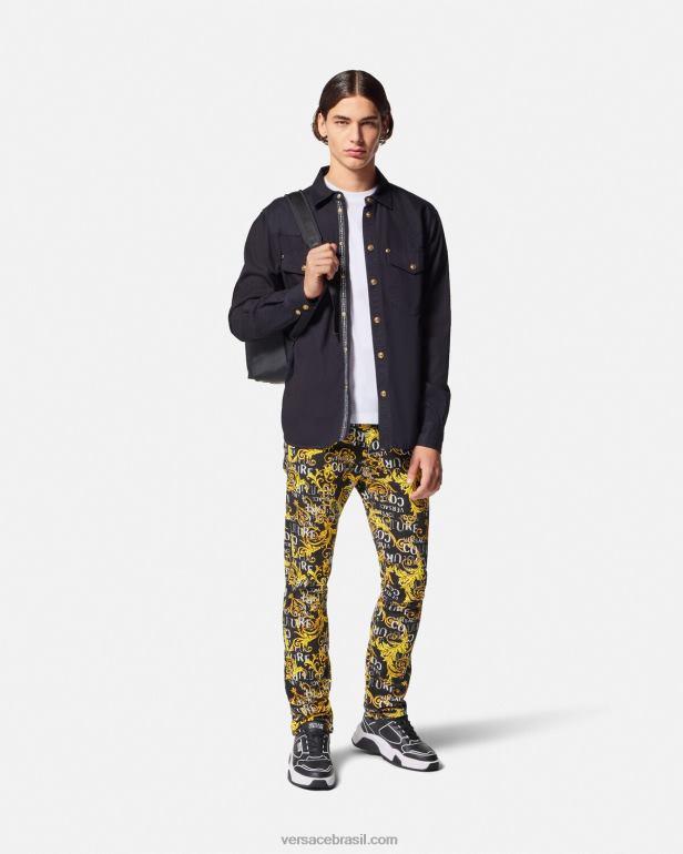 roupas P2TX2429 Versace calça jeans slim fit com logo ouro Preto homens