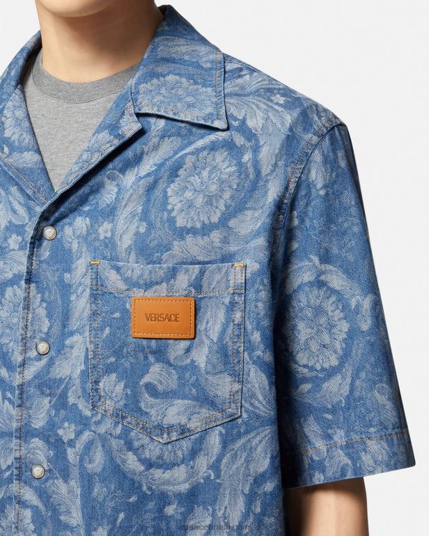 roupas P2TX1298 Versace camisa jeans silhueta barroco azul e estampado homens