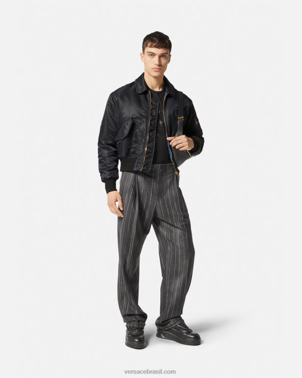 roupas P2TX1250 Versace jaqueta bomber com patch de logo preto homens