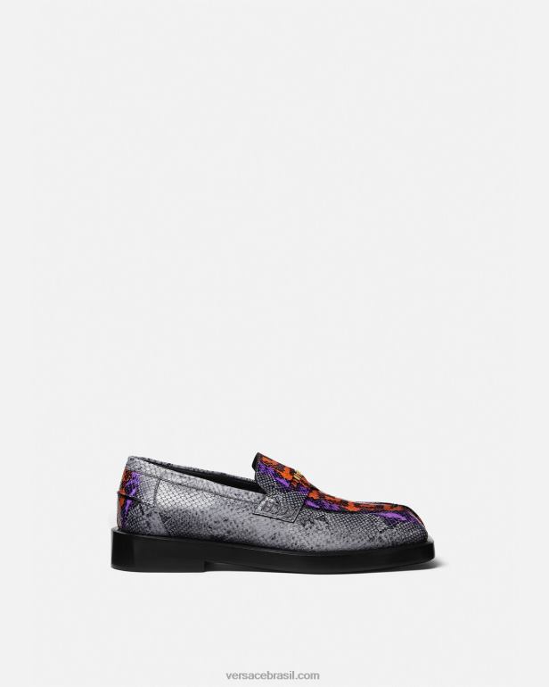 sapato P2TX1575 Versace mocassim quadrado com estampa python greca multicolorido homens