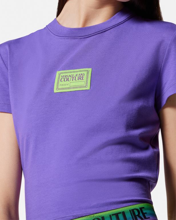 roupas P2TX2227 Versace camiseta cropped com número de peça tolet mulheres