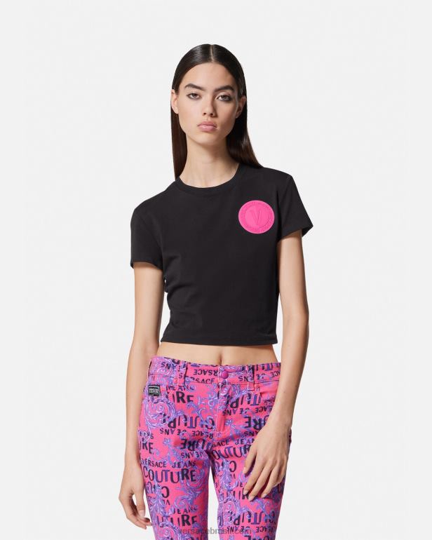 roupas P2TX2230 Versace camiseta cropped com emblema v preto mulheres